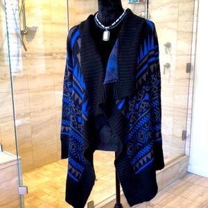 Lovely black & blue patterned open sweater Size S